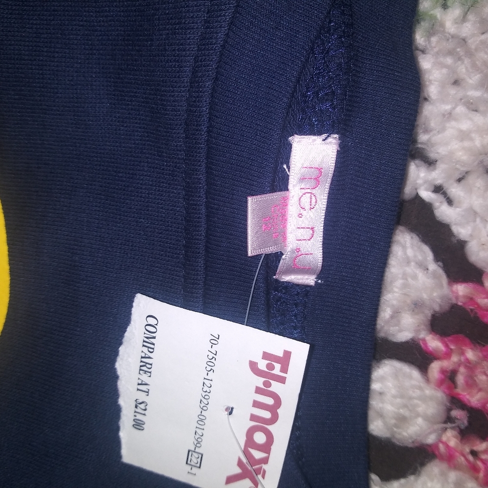 Sweatshirt - Picture 2 of 2